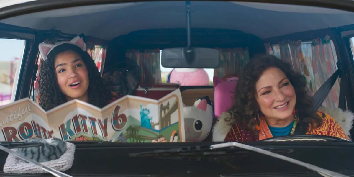 Diversión en el cine con La Casa de Muñecas de Gabby y el estreno de Desastre Familiar