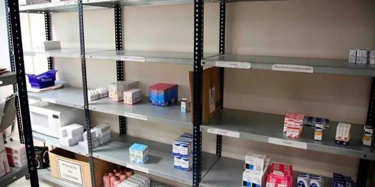 Gobierno federal exige a farmacéuticas cumpla con entrega de medicamentos 