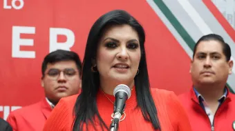 Delfina Pozos Vergara asume el PRI en Puebla tras renuncia de Camarillo