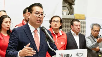 Renuncia de Néstor Camarillo al PRI abre camino a Delfina Pozos para dirigir al partido en Puebla