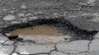 Puebla enfrenta crisis por baches: Congreso local y autoridades llaman a priorizar servicios básicos
