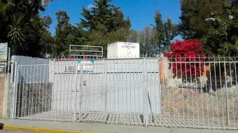 Controversia en primaria Benito Juárez: cuotas y malas condiciones preocupan a padres en Las Cuartillas