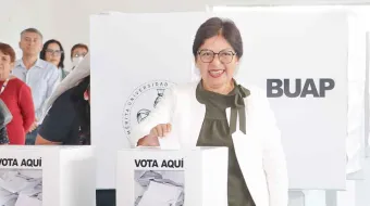 BUAP vive jornada histórica: Lilia Cedillo es reelecta como rectora 