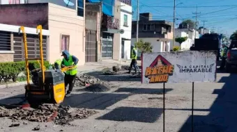 Cantidad de baches rebasaron el programa de bacheo en la capital