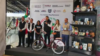 Armenta reportó a Sheinbaum impulso federal y estatal a productos poblanos