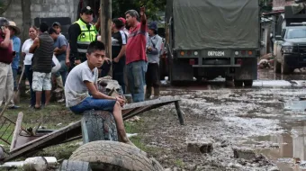 Diputada exhortó a familias a evacuar zonas de riesgo en la Sierra Norte