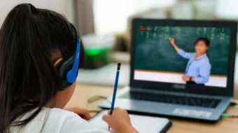 Mal clima afecta a miles de estudiantes en Puebla; SEP ordena clases a distancia