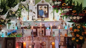 Tochimilco ilumina el Día de Muertos con 36 ofrendas monumentales y actividades culturales