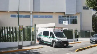 Trasladan a los primeros pacientes al IMSS San Alejandro