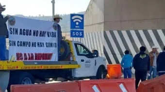 Bloqueos en la México–Tuxpan y Pachuca–Tulancingo provocan caos vial este lunes