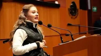 Claudia Anaya acusa