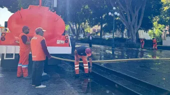 Fuerza 2000 participa en jornada de limpieza en el Centro Histórico de Puebla