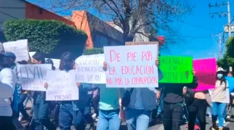 Alumnos del Tec de Tehuacán exigen la renuncia de su director