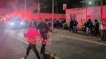 Investigan doble homicidio en San Luis Coyotzingo; víctimas fueron atacadas en camioneta