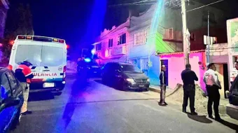  SSC Cholula y Protección Civil sofocan incendio y ponen a salvo a una adulta mayor