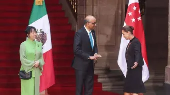 Tensión protocolaria en bienvenida de Sheinbaum al presidente de Singapur