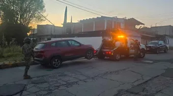 Operativo en Cuautlancingo permite asegurar camioneta Kia con reporte de robo en Sanctorum