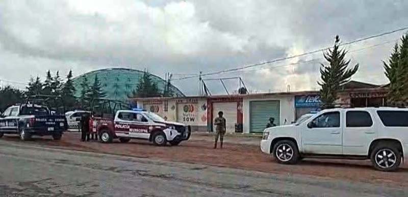 Sicarios ejecutaron a “El Vidrios” y “El Vaquero” en carretera de Zacatlán