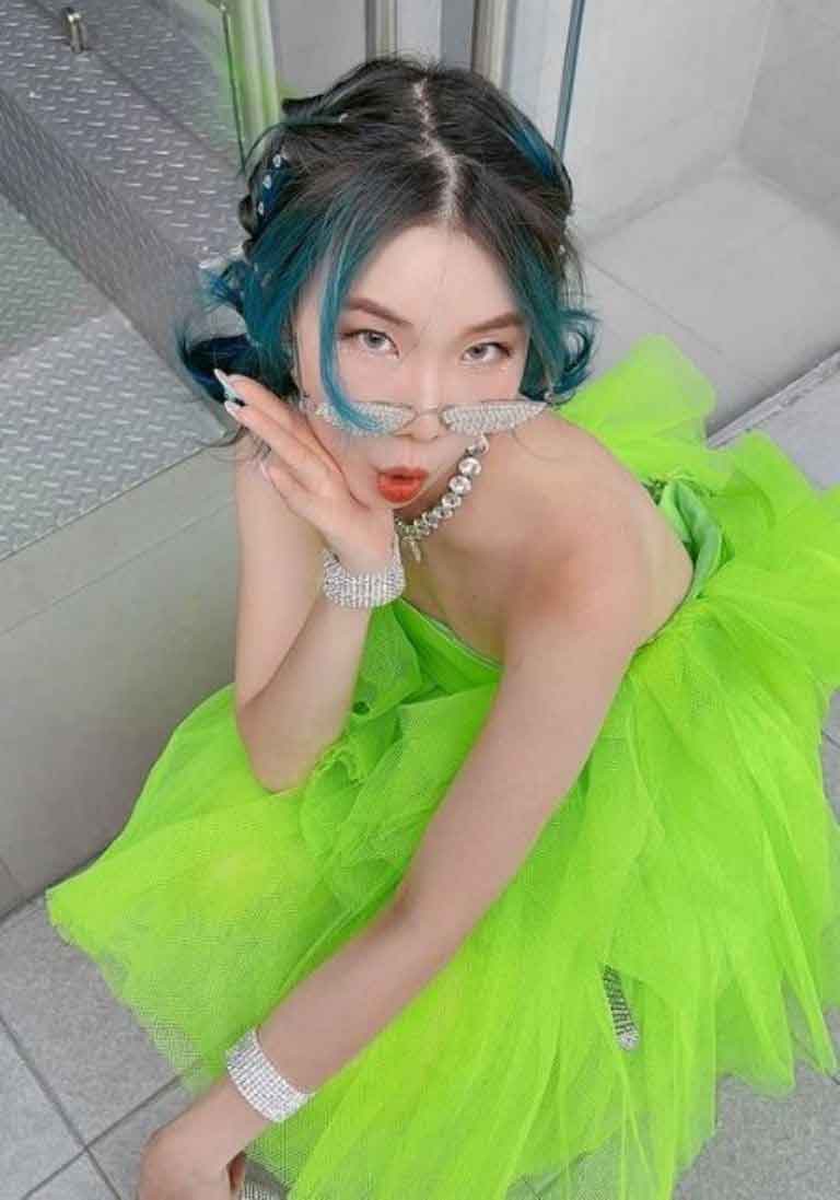Acusan a la influencer Chingu Amiga de no pagar impuestos