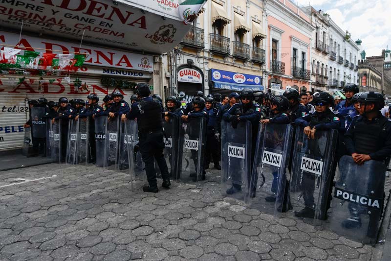 13 personas heridas tras operativo contra comerciantes en el Centro Histórico de Puebla
