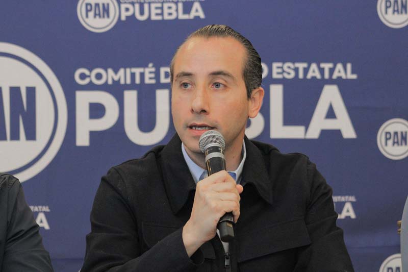 Antes de candidatearse para 2027 se debe reconstruir al PAN, dijo Marcos Castro