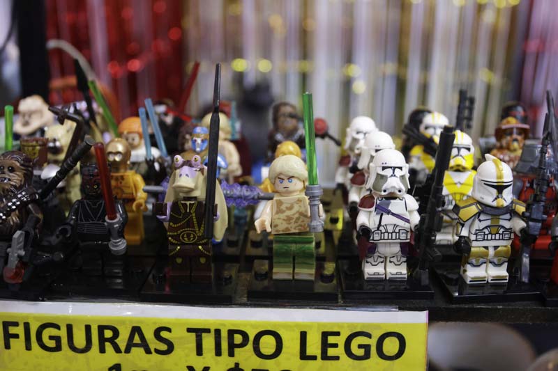 Fanáticos del cómics y anime se reúnen en el Ficomics BUAP 2025