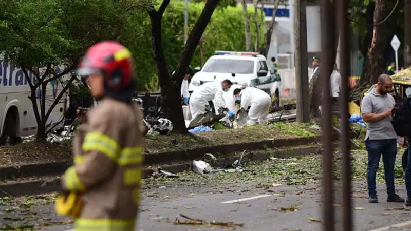 Atentado y derribo de helicóptero dejan 18 muertos en Colombia