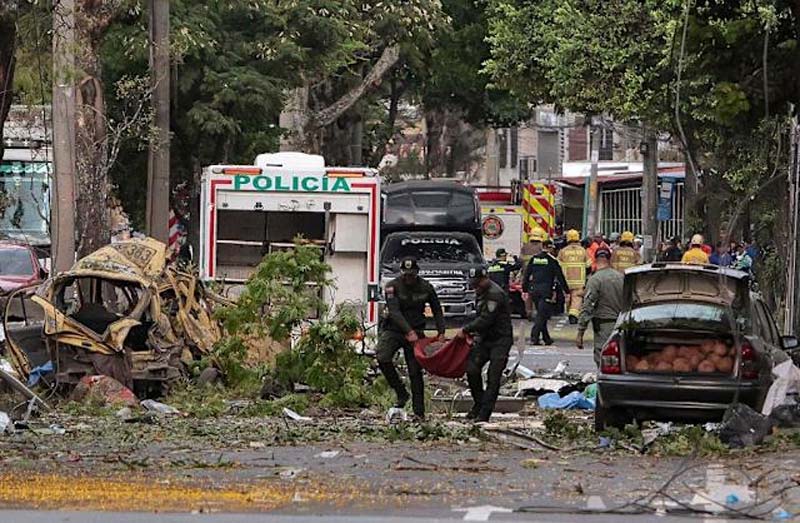 Atentado y derribo de helicóptero dejan 18 muertos en Colombia