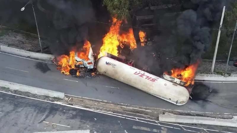 Chofer de pipa muere y cifra de víctimas asciende a 19 en Iztapalapa