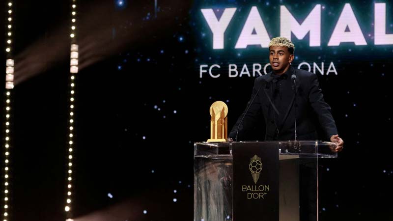 Dembélé recibe Balón de Oro tras histórica temporada en París Saint-Germain