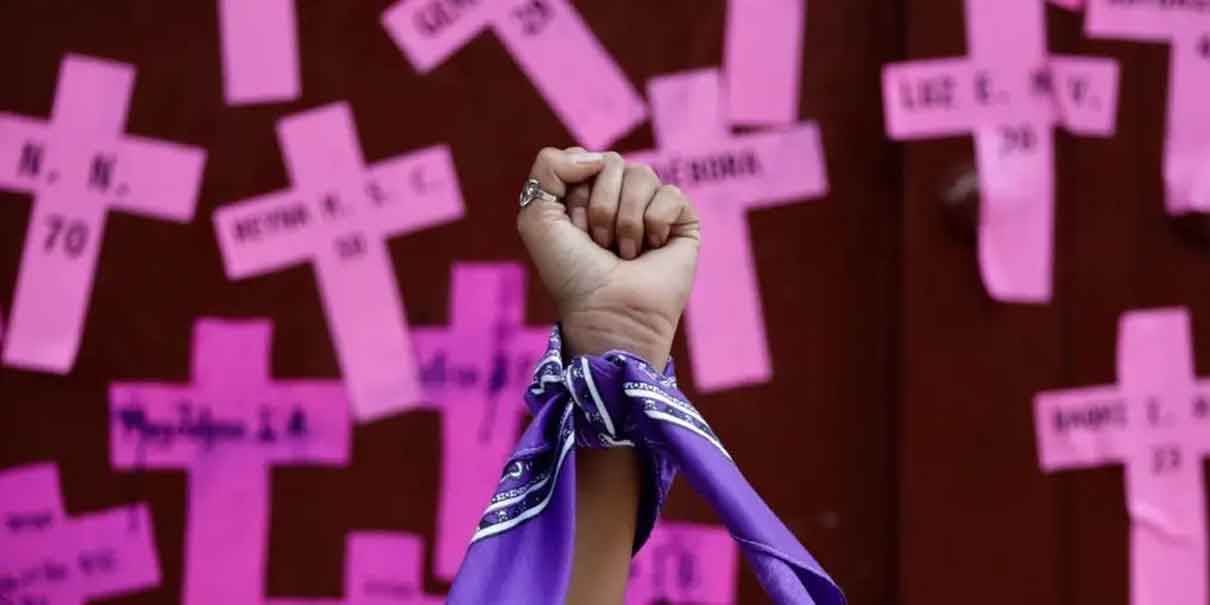 Congreso de Puebla analiza tipificar feminicidio y regular uso de motocicletas Tags