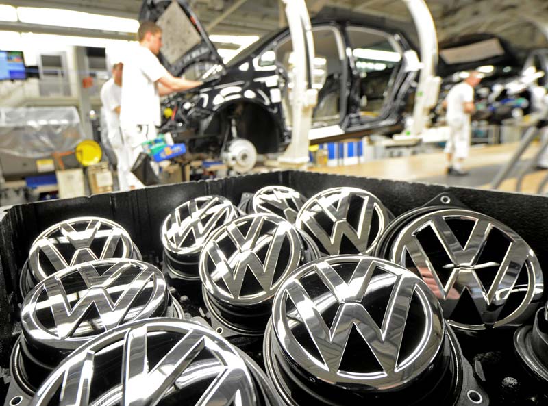 En crisis 17 proveedoras por raquítico aumento a Volkswagen