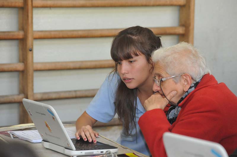 En pobreza y con empleo informal más del 50% de abues poblanos