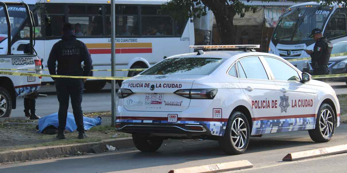 Encuentran hombre sin vida en camellón del Bulevar Norte