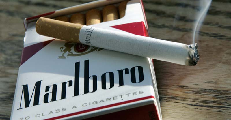 Fumar en México se vuelve un lujo: cigarrillos superarán los 100 pesos en 2026