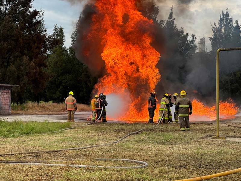 Gobierno de Puebla fortalece preparación de Protección Civil y Bomberos ante incendios