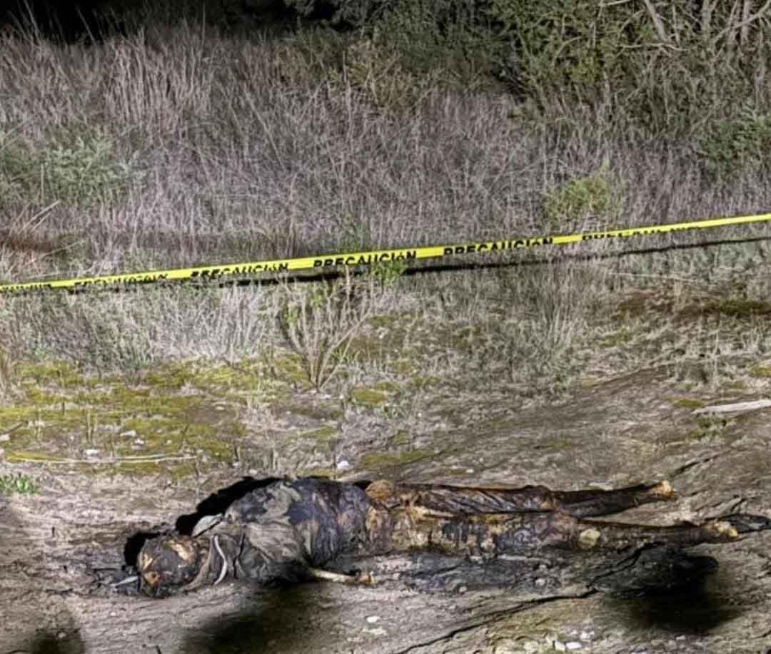 Hallan cuerpo calcinado y maniatado en Coyotepec, San Juan Atenco