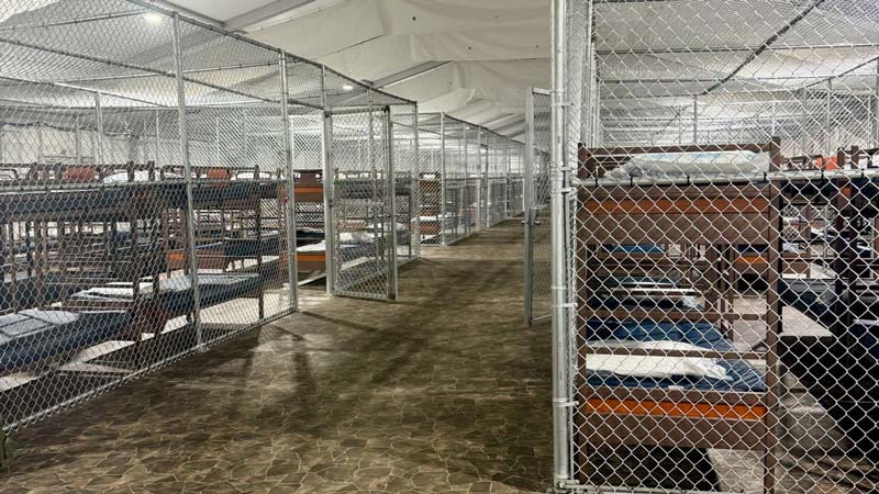 Juez frena operaciones de Alligator Alcatraz y restringe ingreso de migrantes
