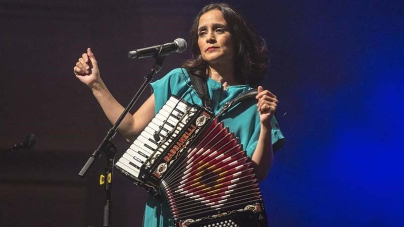 Julieta Venegas presenta su documental “Sinfónico en Tijuana”