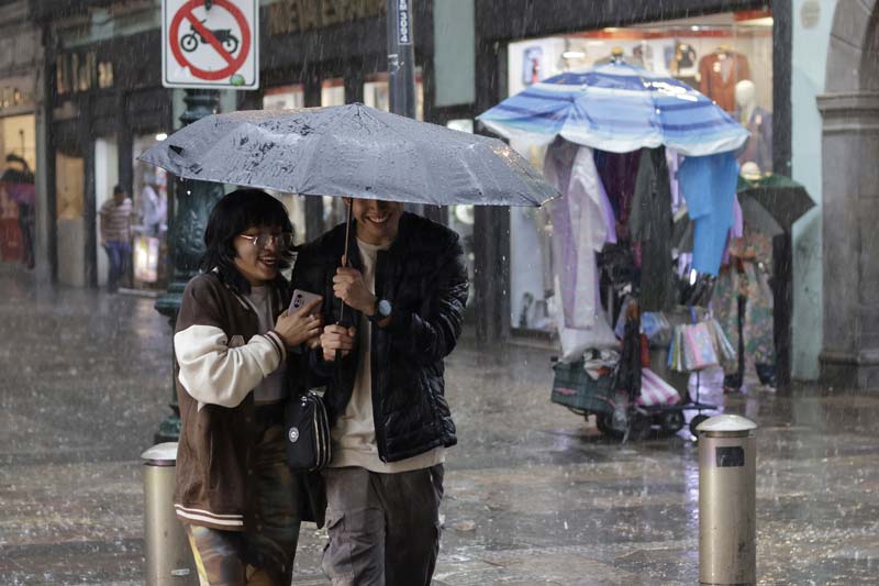 Lluvias, viento y posibles tormentas eléctricas afectan Puebla