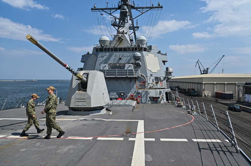 Maduro moviliza 4,5 millones de milicianos ante presencia militar de Estados Unidos