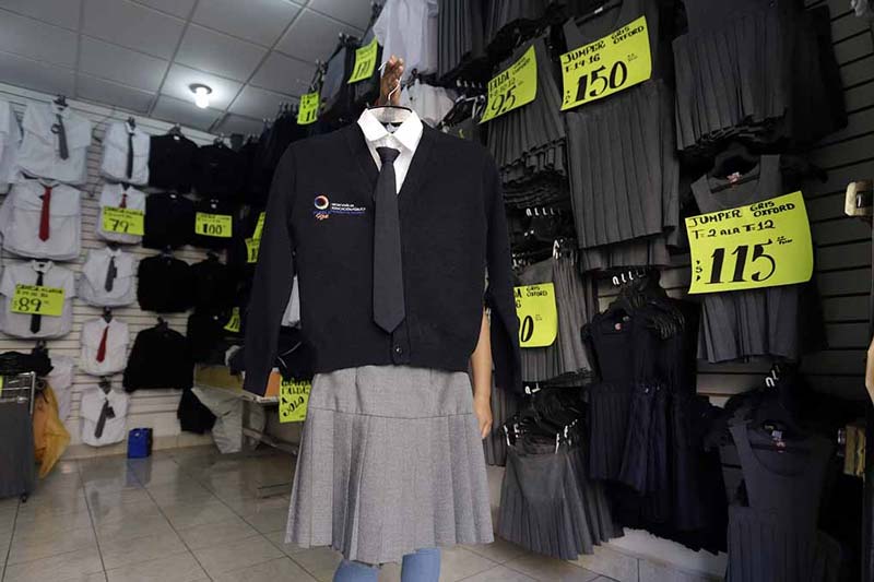 PURO SUFRIR en casa con el regreso a clases; gastarán hasta 11 mil pesos por hijo
