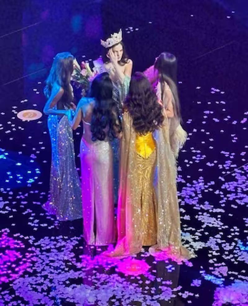 Fátima Bosch es coronada Miss Universe México 2025 y explica por qué 27 concursantes se bajaron del escenario