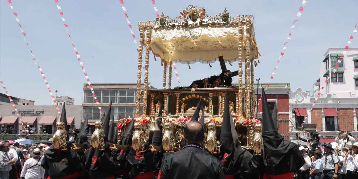 Procesión de Viernes Santo en Puebla, una de las más grandes de América Latina