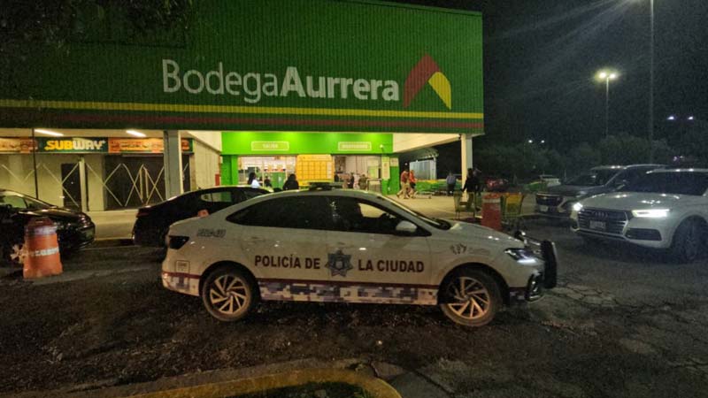 Robo de teléfonos en Bodega Aurrera Xilotzingo; comando armado escapa