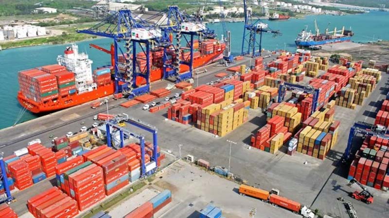 Se suicida mando naval implicado en soborno por buque de huachicol en Tampico