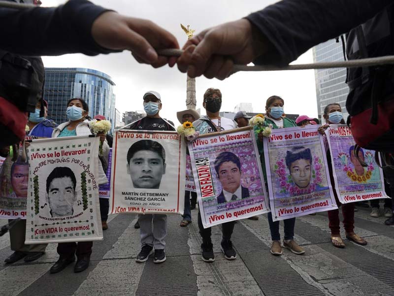 Caso Ayotzinapa: México pide a Estados Unidos extraditar a responsables de la desaparición