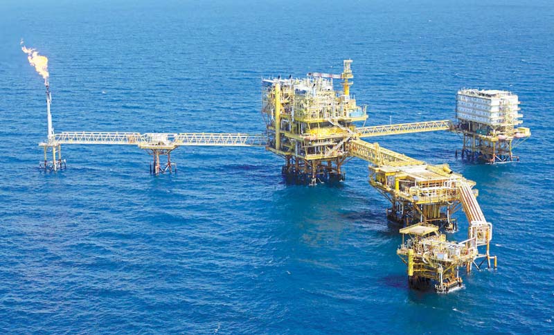 Slim y Pemex firman contrato de $1,991 mdd para nueva perforación petrolera