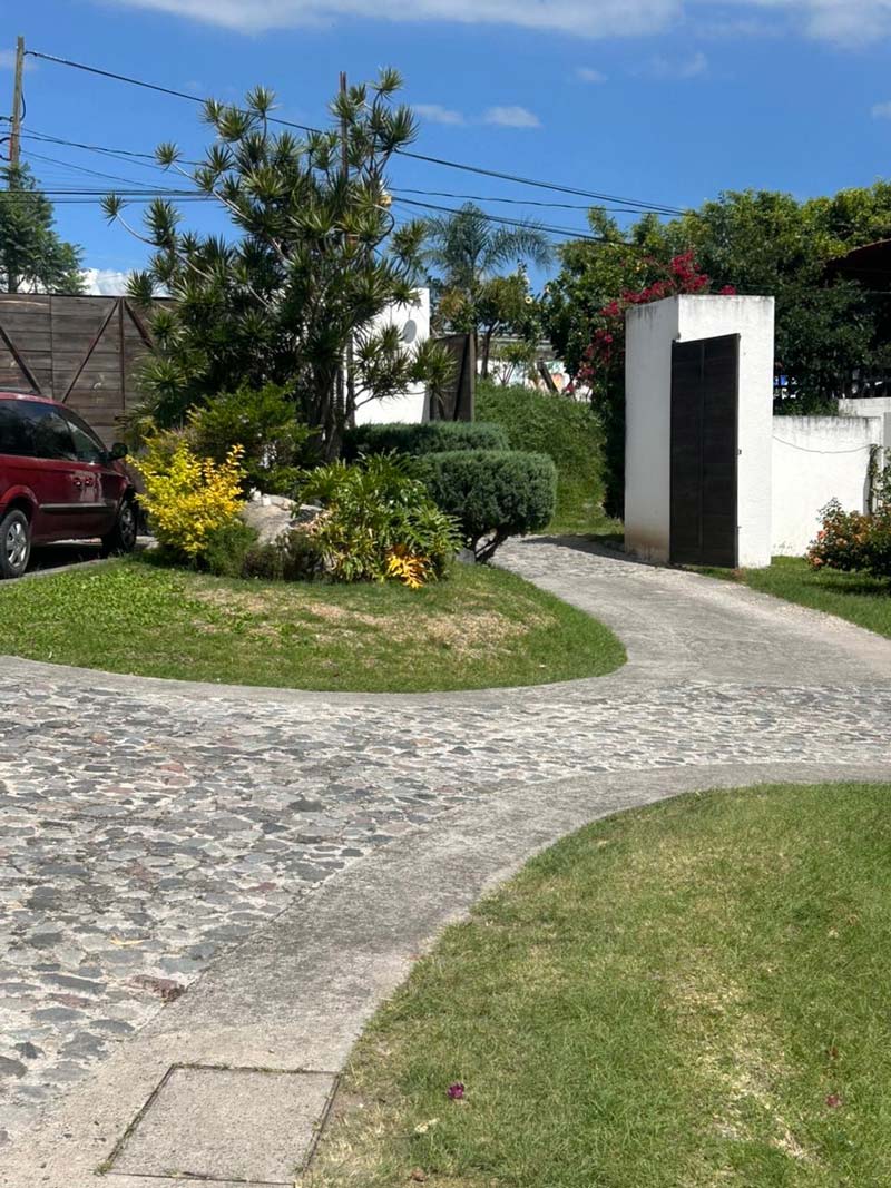 Sujetos armados roban varias casas y vehículos en Fraccionamiento El Rocío, Atlixco