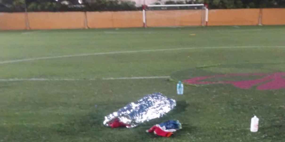 Tragedia en Xicotepec: Jugador de fútbol de 62 años fallece tras desplomarse en el campo